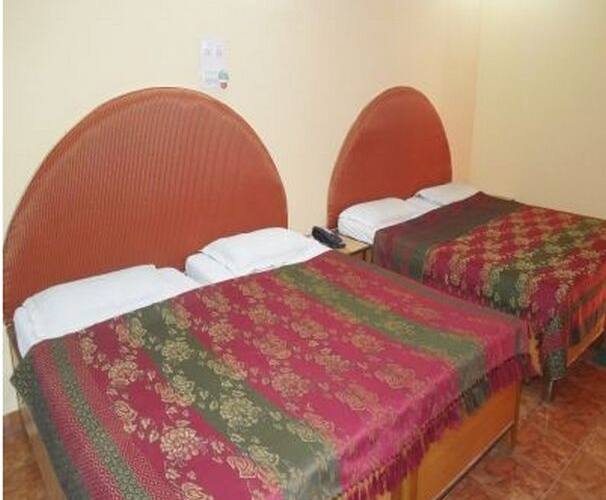 Hotel Dream Palace Khyam Chowk, Srinagar 4